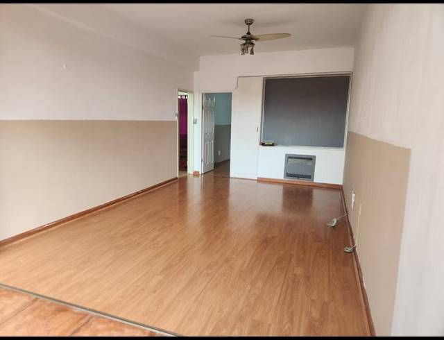 2 BEDROOM PROPERTY TO RENT IN FLORIDA